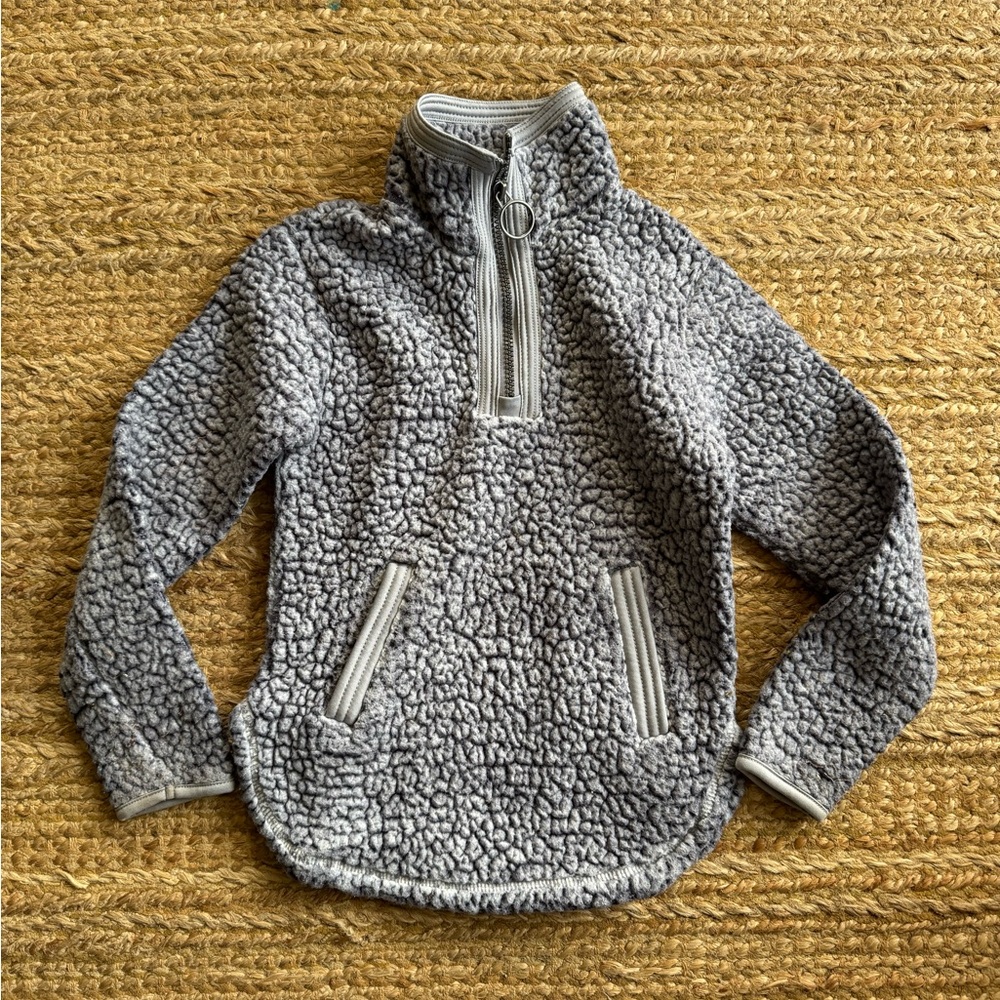 Cuddly Sherpa girls pullover